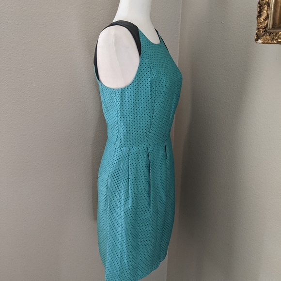 Kensie Teal w/ Pokadot Black Shoulder Small dress - Picture 5 of 15